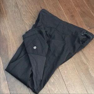 Black Lululemon Cropped Leggings